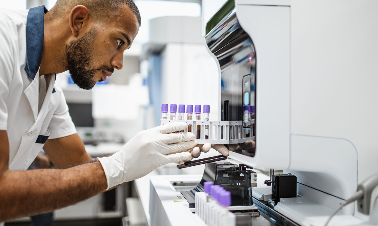 Scientist working in the laboratory